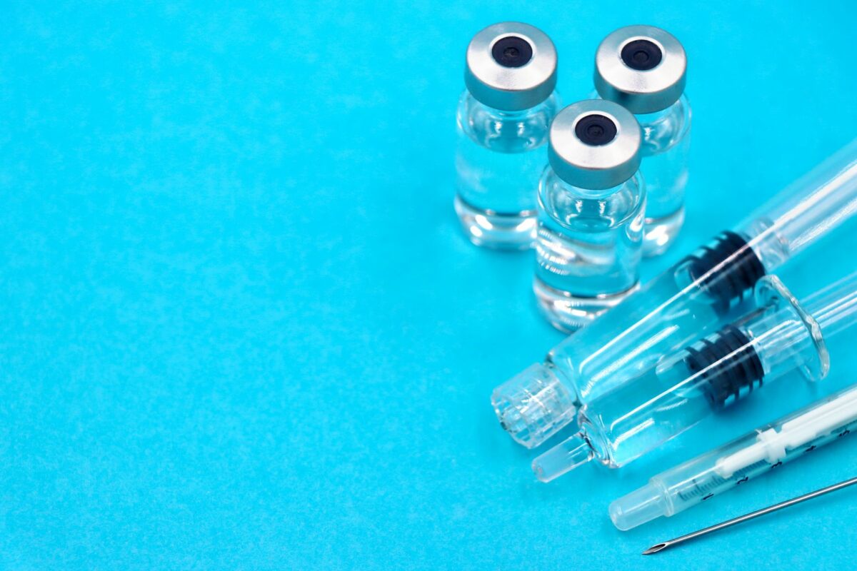 Vaccination grippe et Covid-19 2026-2027 : dates, personnes prioritaires et prise en charge